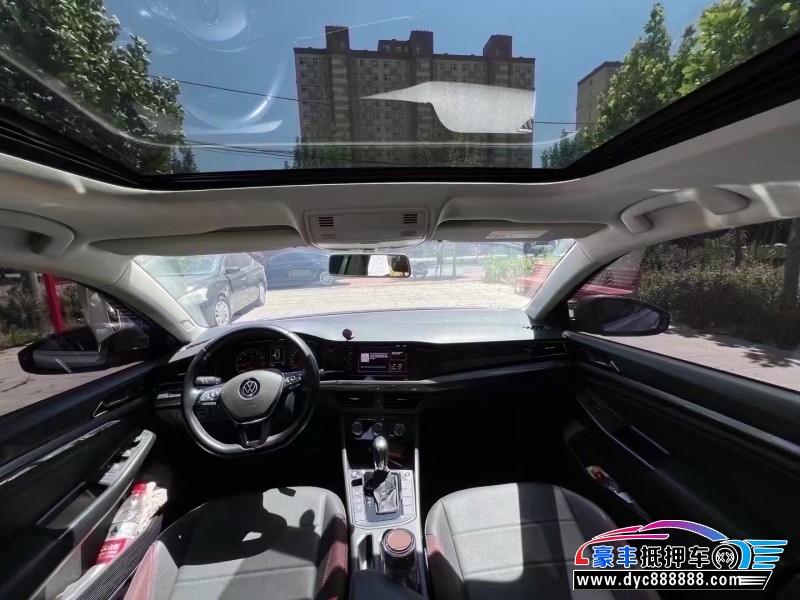 22年大众宝来轿车抵押车出售