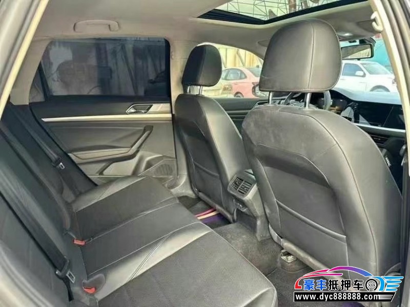 21年大众朗逸轿车抵押车出售