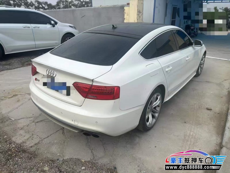 16年奥迪S5轿车抵押车出售