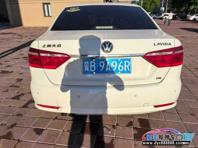 15年大众朗逸轿车抵押车出售