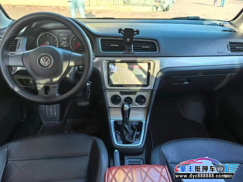 15年大众朗逸轿车抵押车出售