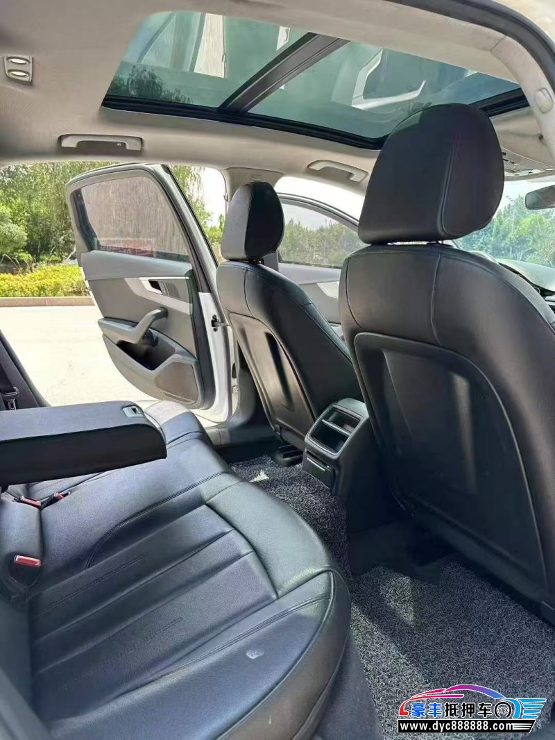 19年奥迪A4L轿车抵押车出售