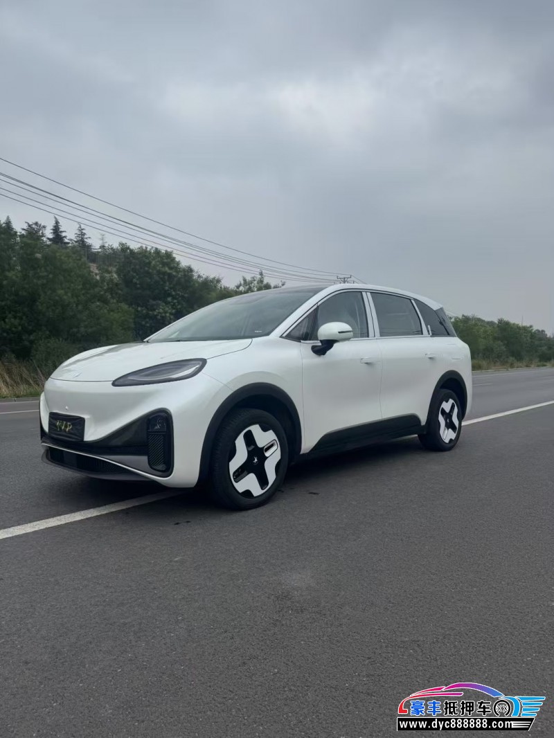 25年极狐考拉轿车抵押车出售