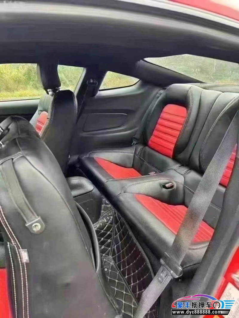 16年福特野马轿车抵押车出售