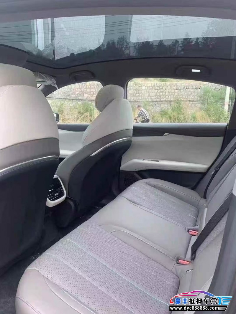 25年长安深蓝L07轿车抵押车出售