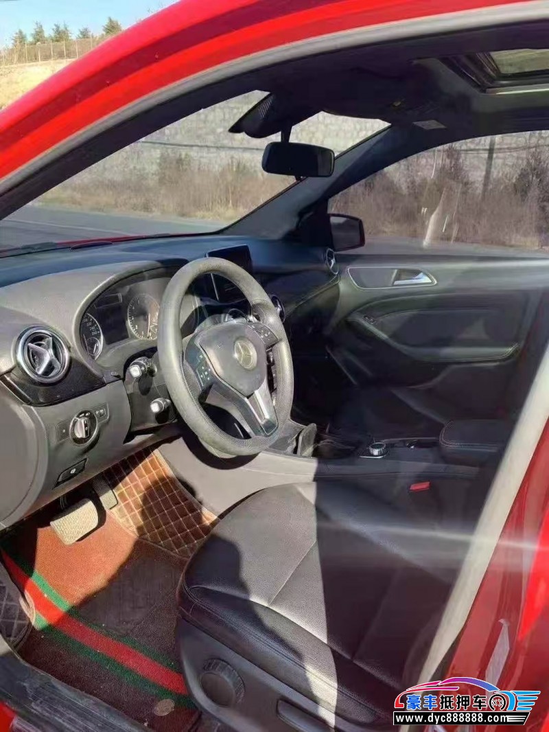 15年奔驰B轿车抵押车出售