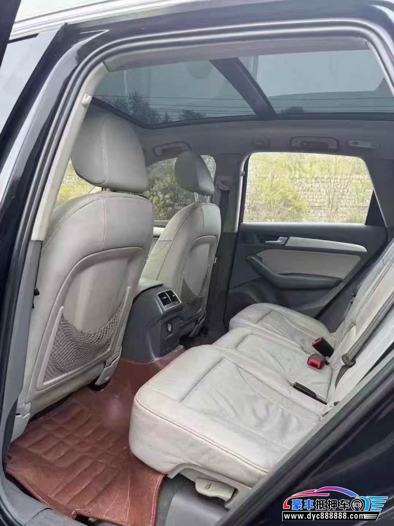 13年奥迪Q5轿车抵押车出售