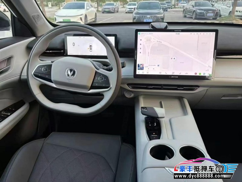 25年长安长安UNI轿车抵押车出售