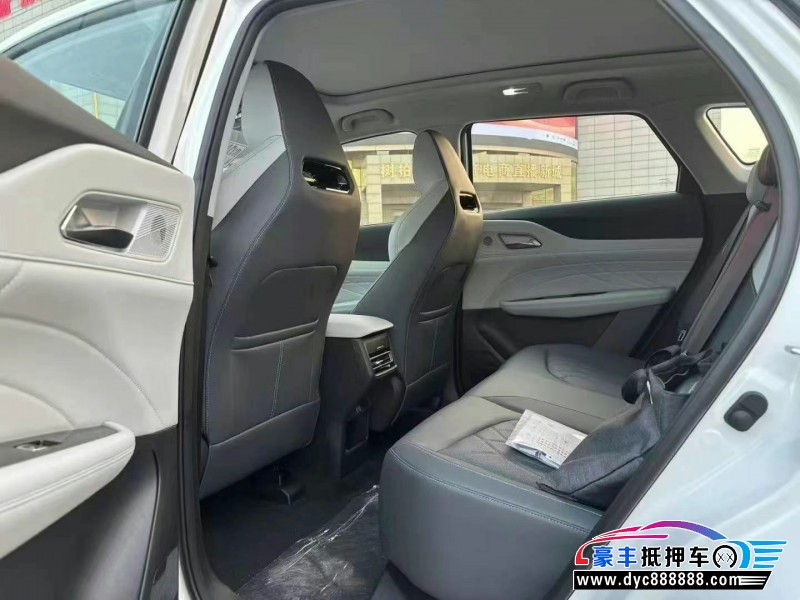 25年长安长安UNI轿车抵押车出售