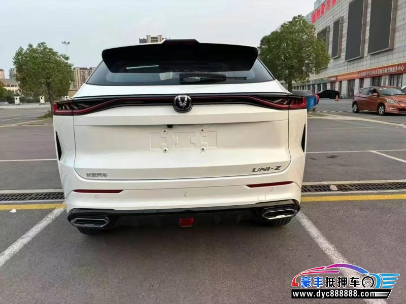 25年长安长安UNI轿车抵押车出售