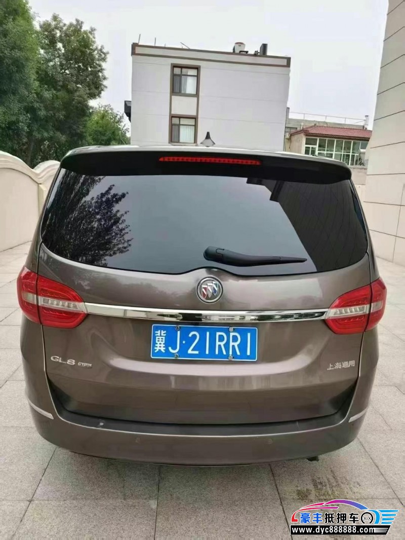 14年别克GL8轿车抵押车出售