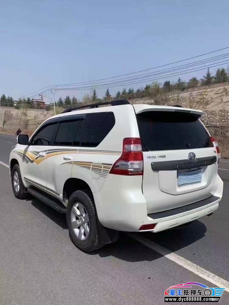 17年丰田普拉多（霸道）轿车抵押车出售