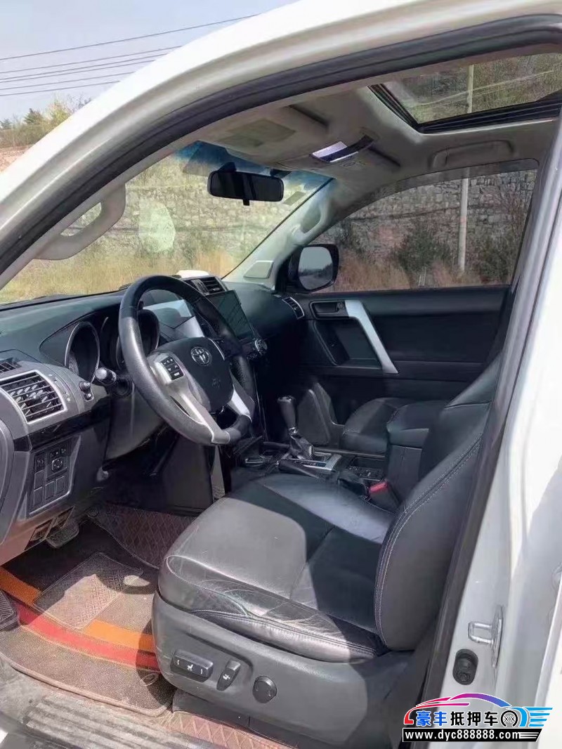 17年丰田普拉多（霸道）轿车抵押车出售