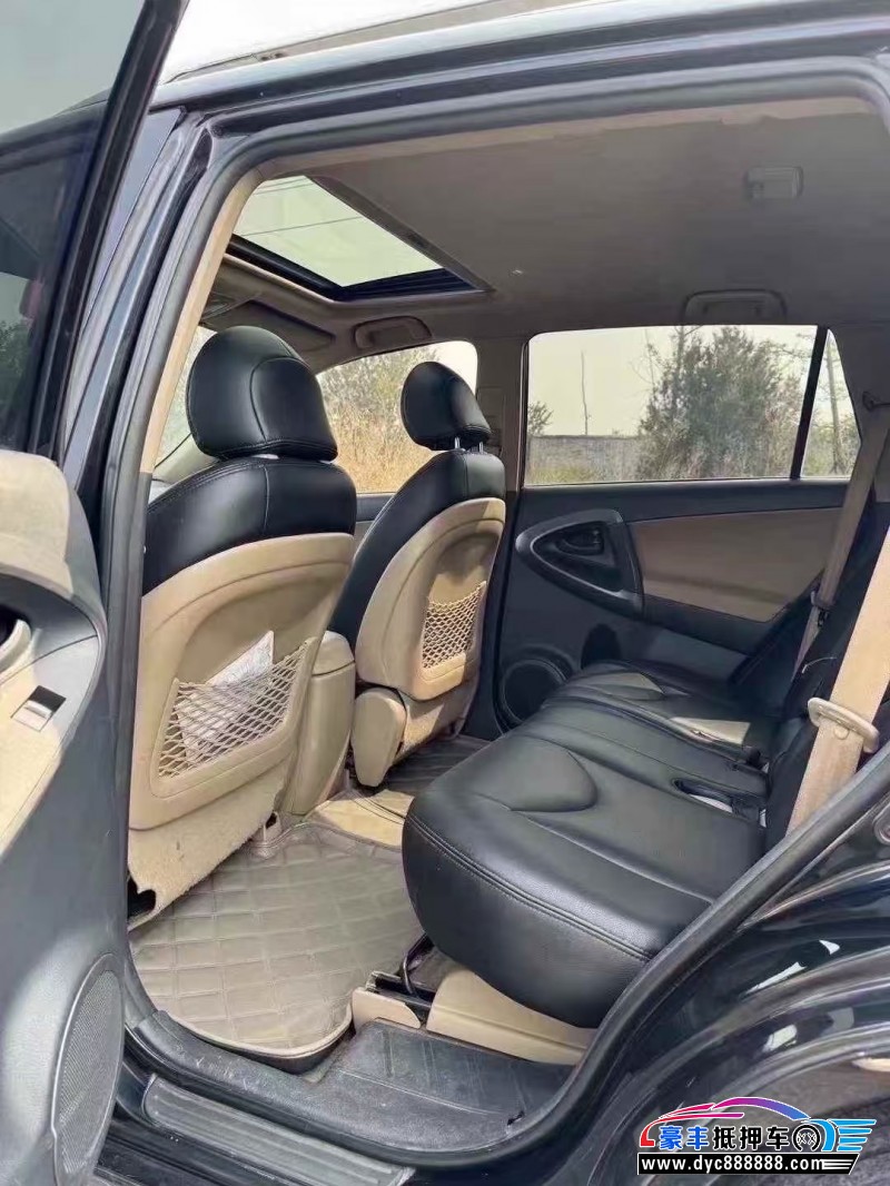 13年丰田RAV4轿车抵押车出售