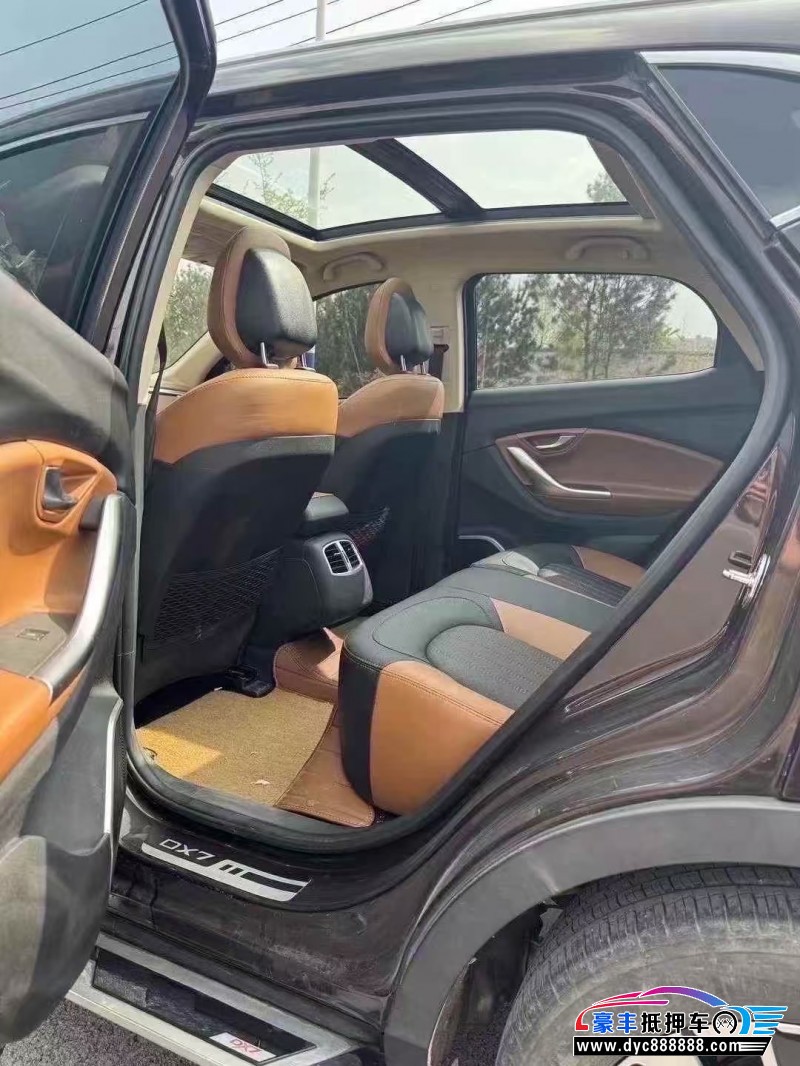 17年东南东南DX7轿车抵押车出售