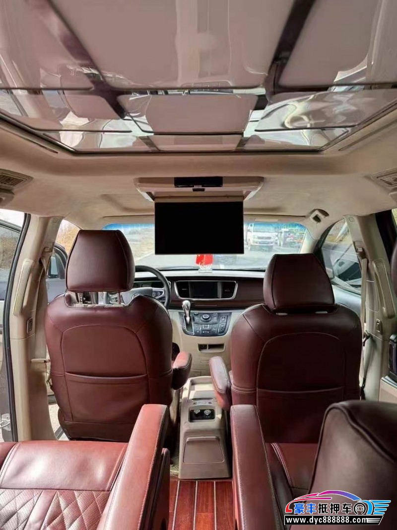 18年别克GL8轿车抵押车出售