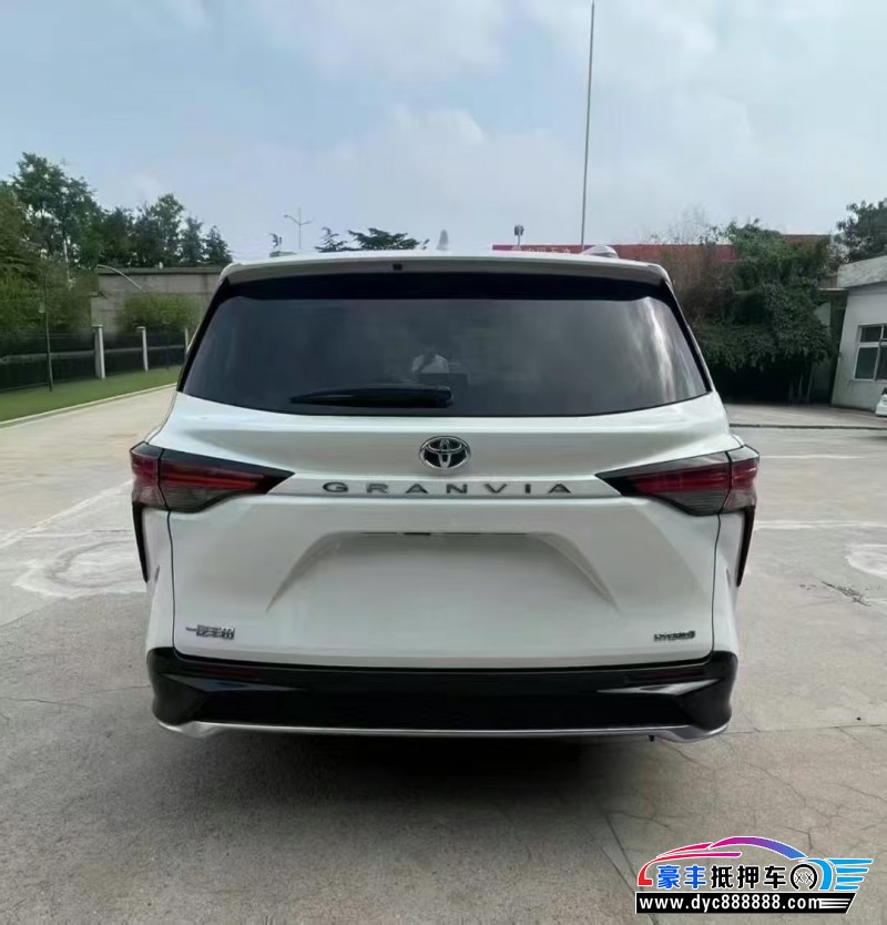 24年丰田格瑞维亚轿车抵押车出售