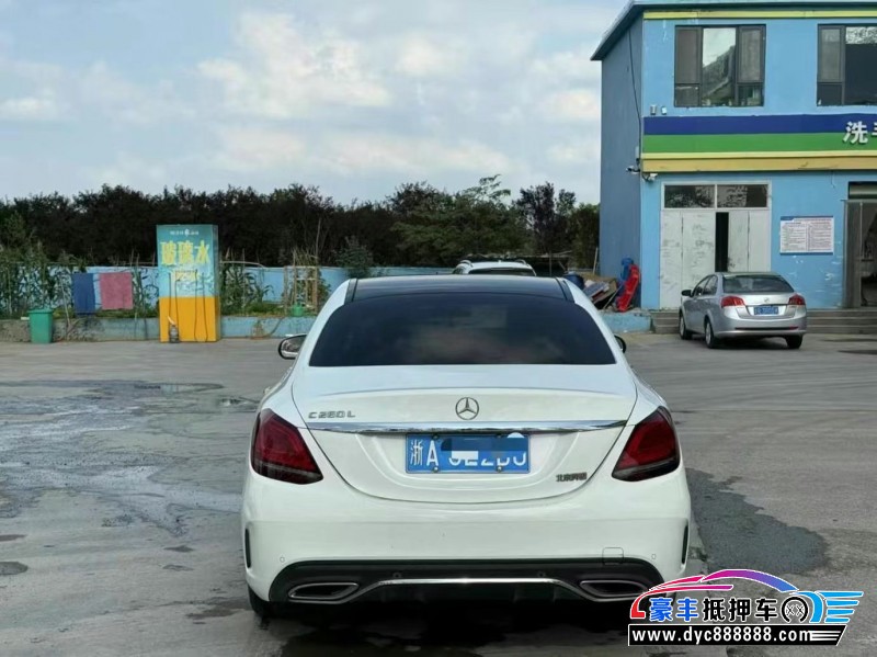 20年奔驰C轿车抵押车出售