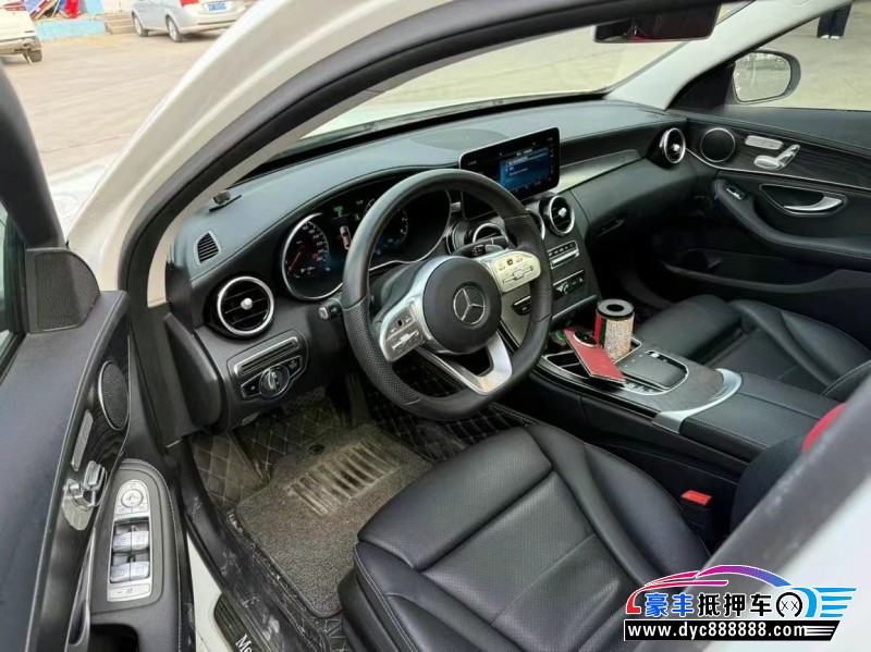 20年奔驰C轿车抵押车出售