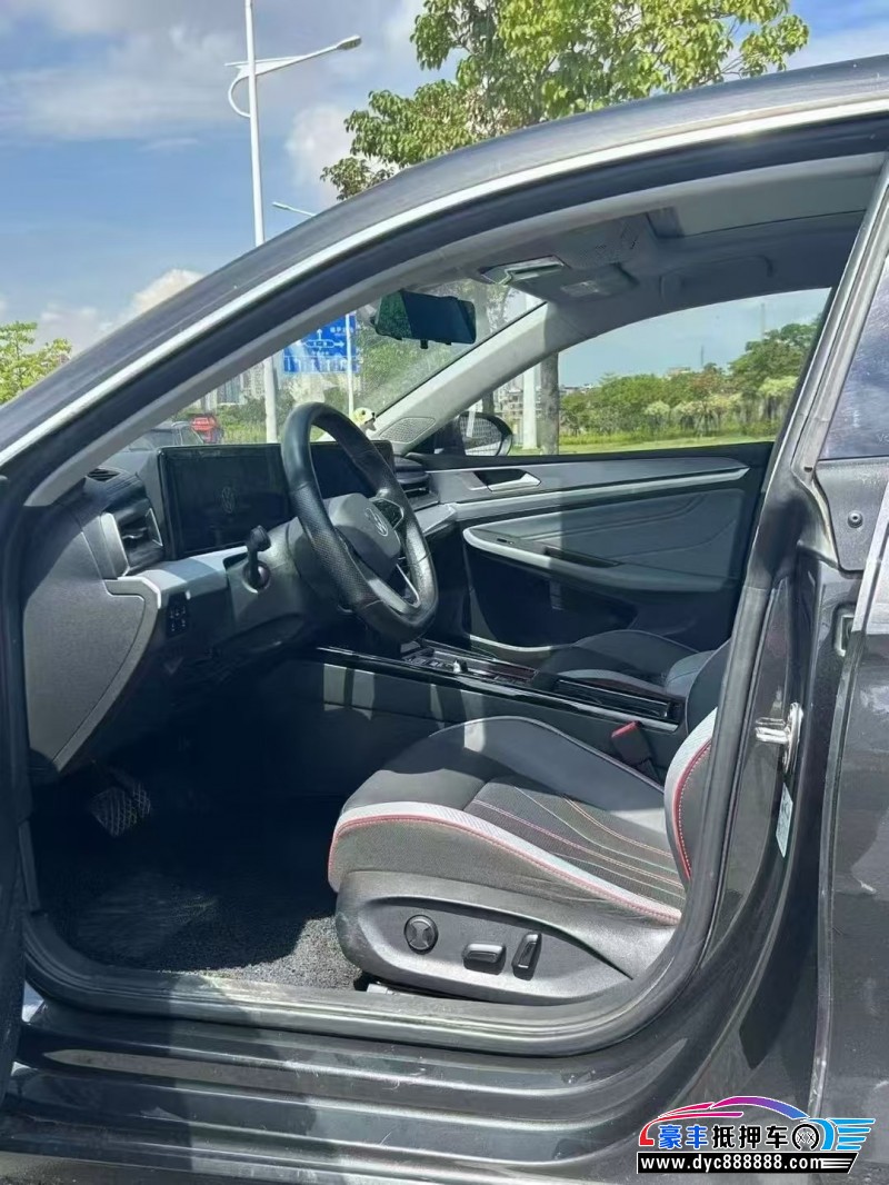 22年大众凌渡轿车抵押车出售