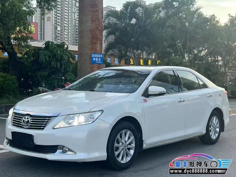 14年丰田凯美瑞轿车抵押车出售