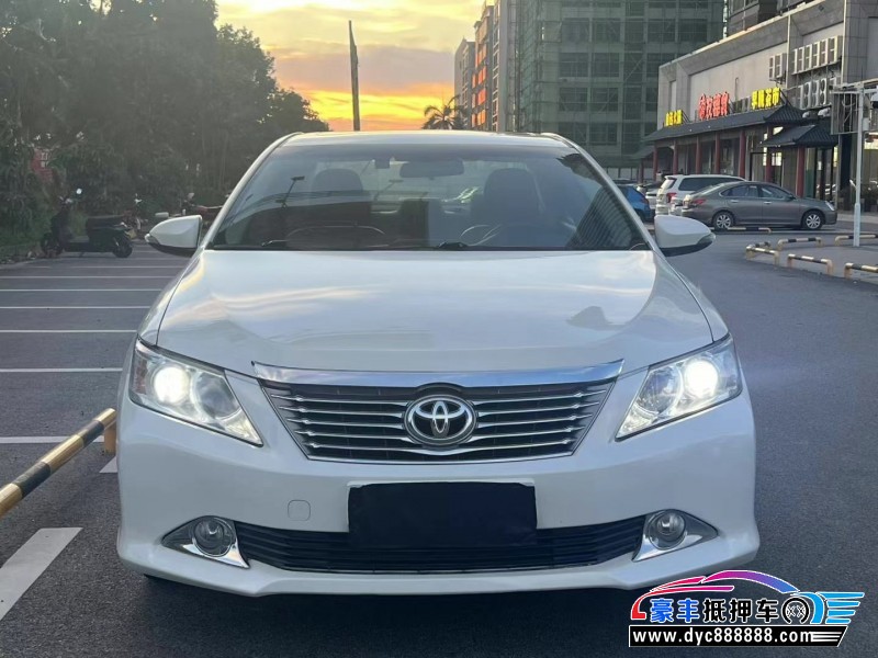 14年丰田凯美瑞轿车抵押车出售