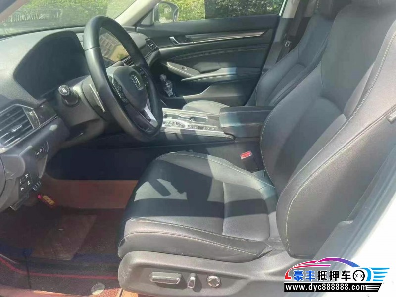 22年本田雅阁轿车抵押车出售