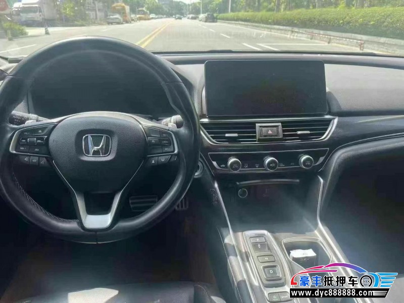 22年本田雅阁轿车抵押车出售