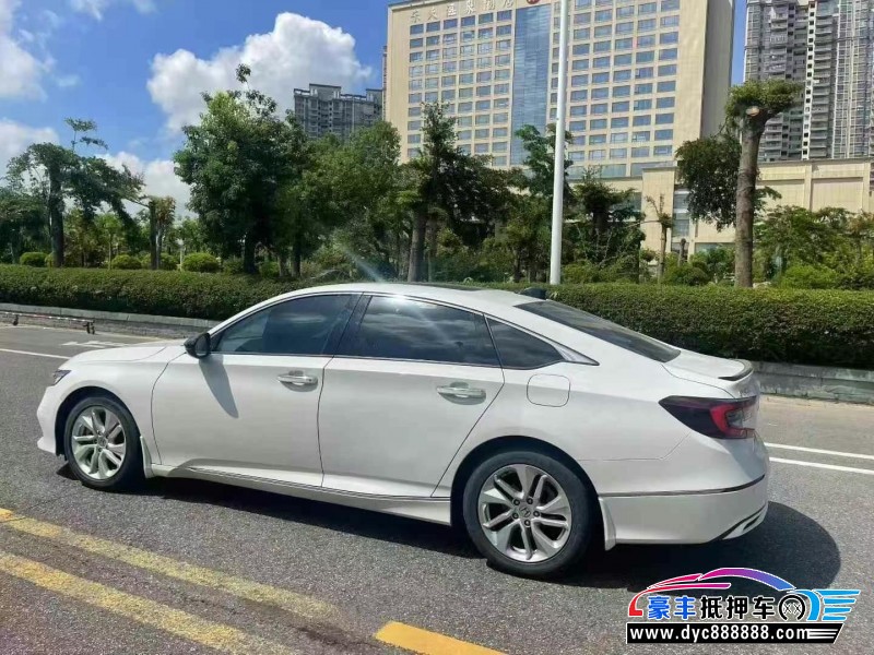 22年本田雅阁轿车抵押车出售