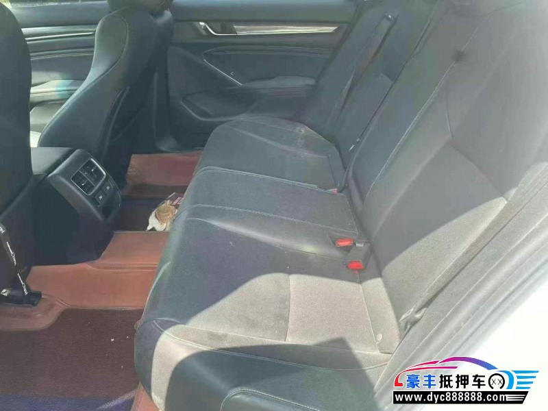 22年本田雅阁轿车抵押车出售