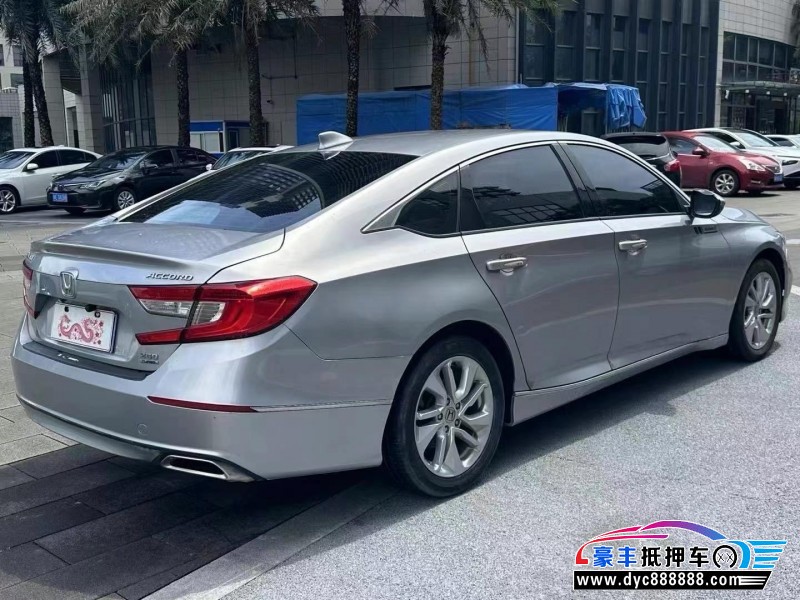 19年本田雅阁轿车抵押车出售