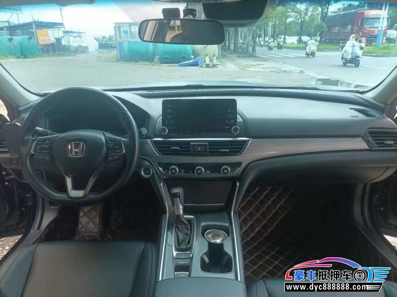 19年本田雅阁轿车抵押车出售