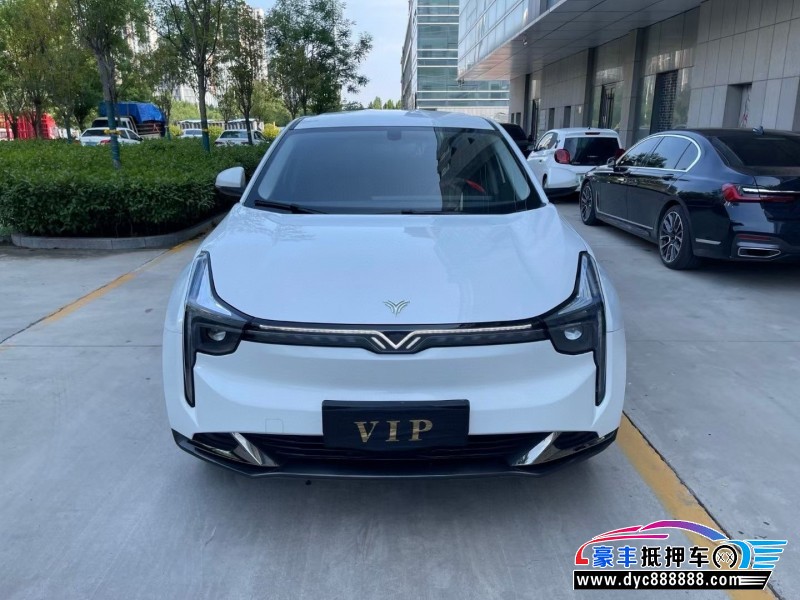 23年哪吒U轿车抵押车出售