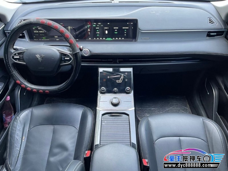 23年哪吒U轿车抵押车出售