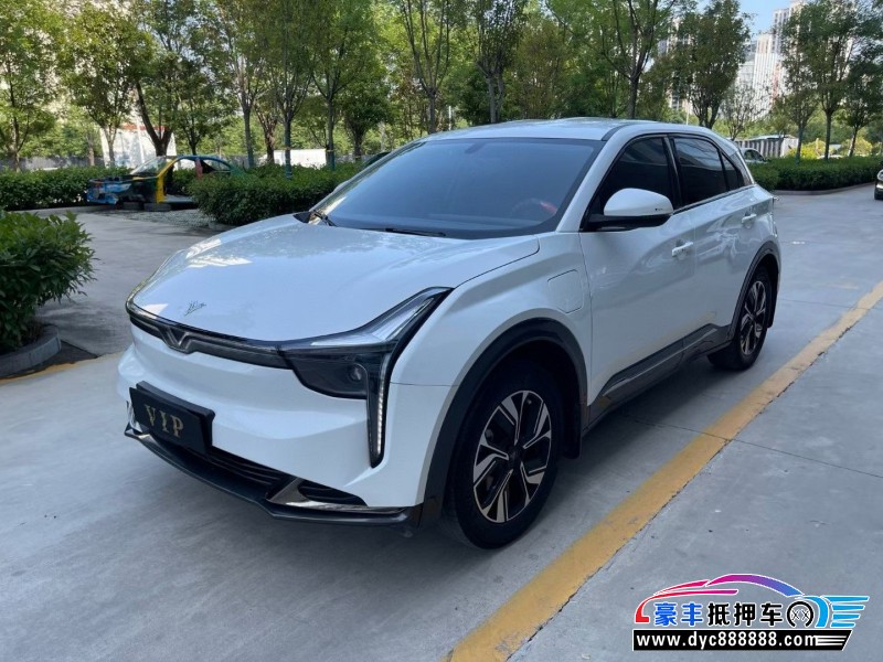 23年哪吒U轿车抵押车出售