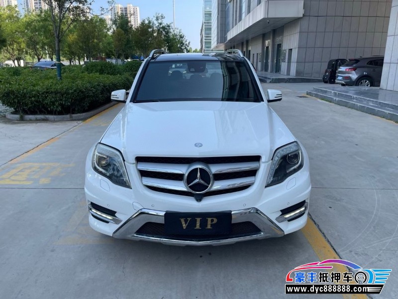 15年奔驰GLK轿车抵押车出售