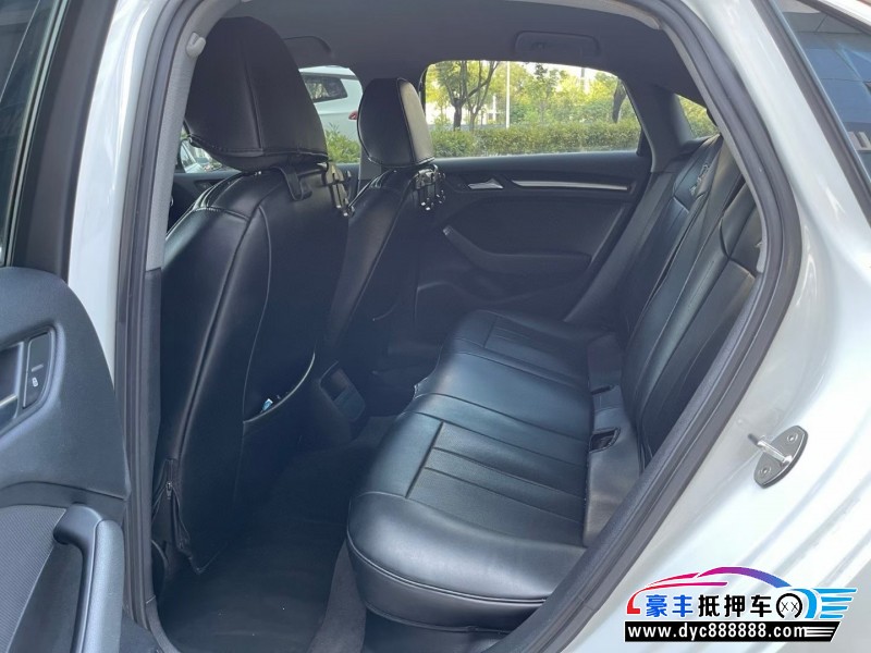 19年奥迪A3轿车抵押车出售