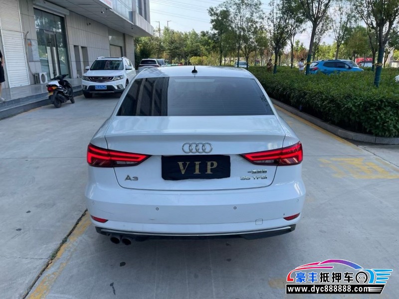19年奥迪A3轿车抵押车出售