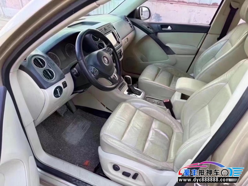 12年大众途观轿车抵押车出售