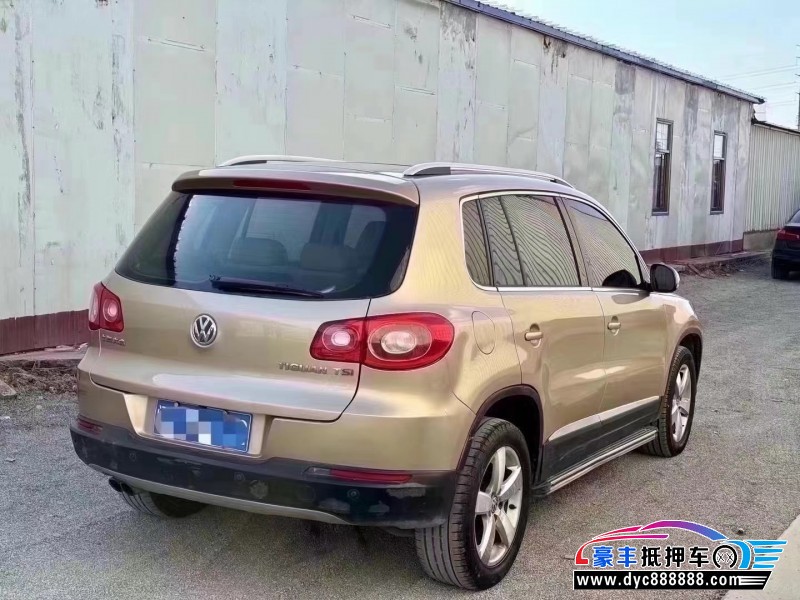 12年大众途观轿车抵押车出售