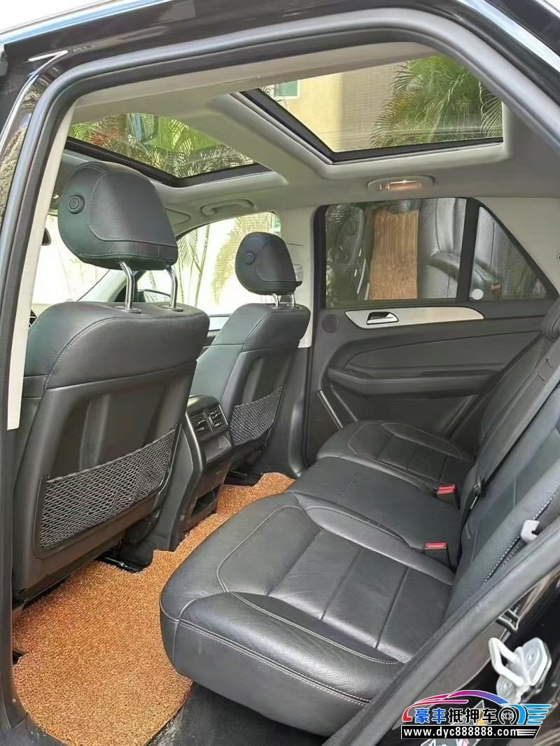 17年奔驰GLE轿车抵押车出售