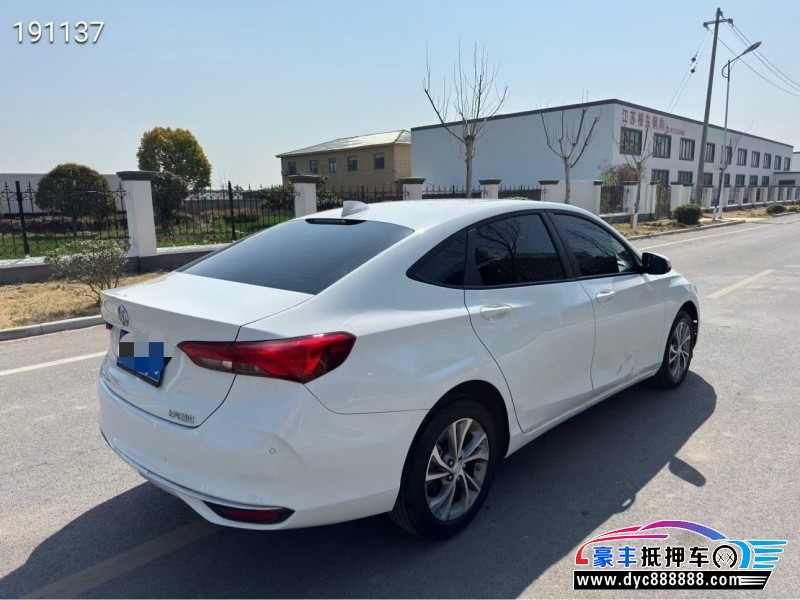 24年别克威朗轿车抵押车出售