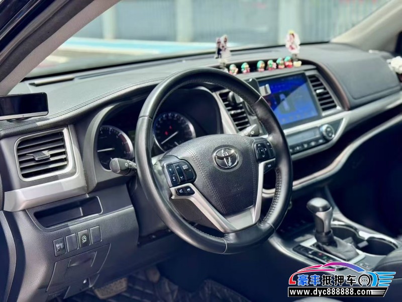 15年丰田汉兰达轿车抵押车出售