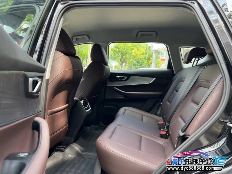 25年奇瑞瑞虎7轿车抵押车出售