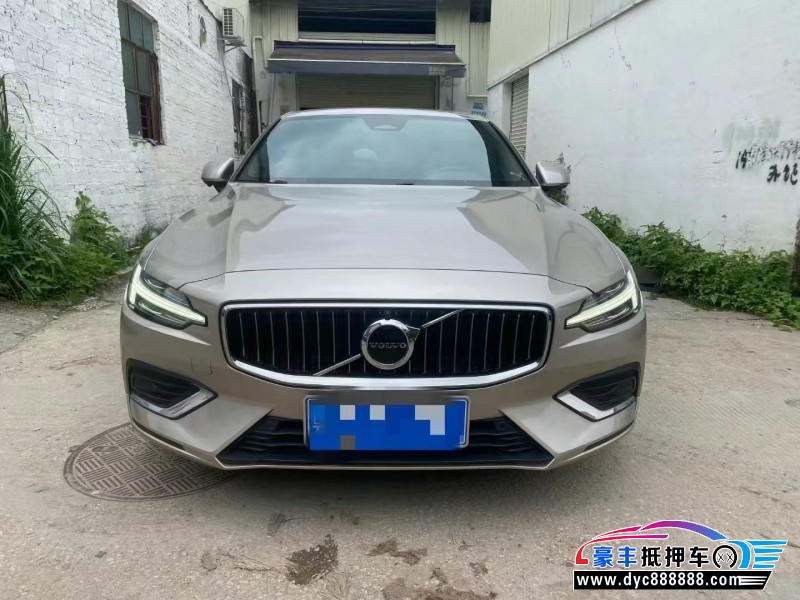 24年沃尔沃S60轿车抵押车出售