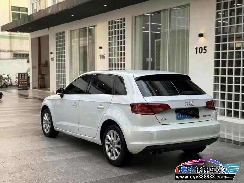 14年奥迪A3轿车抵押车出售