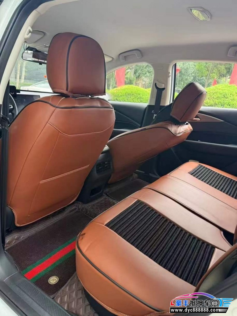 24年五菱星光轿车抵押车出售