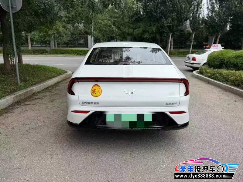 24年五菱星光轿车抵押车出售