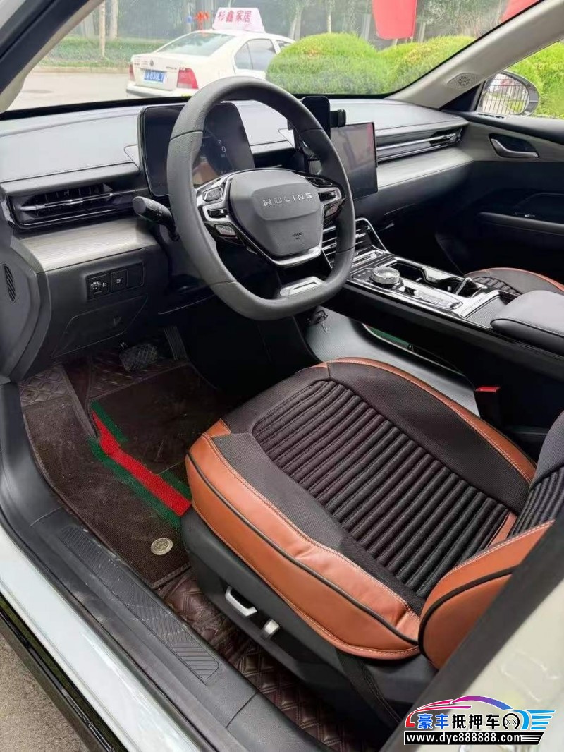 24年五菱星光轿车抵押车出售