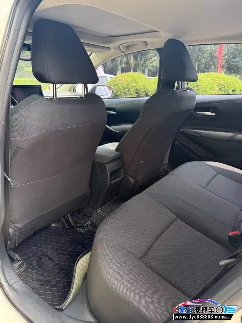 20年丰田卡罗拉轿车抵押车出售